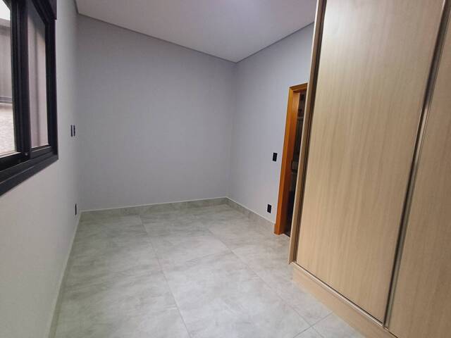 #3 - Casa para Venda em Embu das Artes - SP - 2
