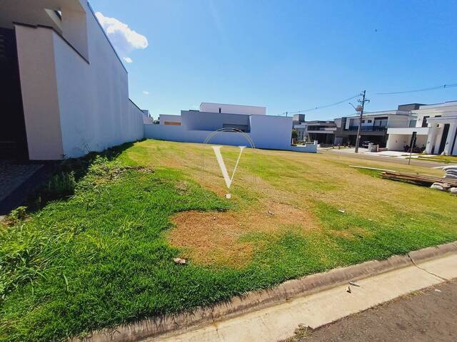 Área para Venda em Paulínia - 2